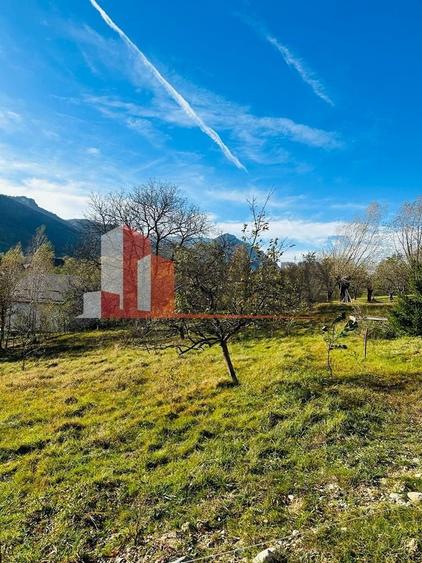 Teren Bran / Predelut cu priveliste 1840mp - 14