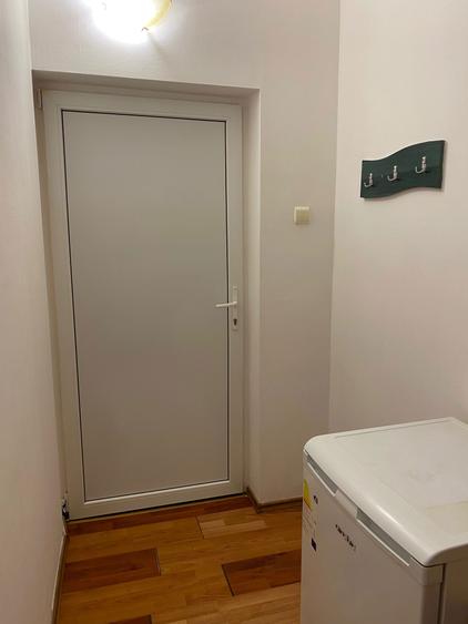 Proprietar, inchiriez garsoniera pe Calea Martirilor - 2