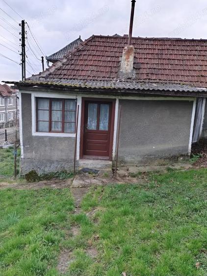 Vind casa suncuius ,balnaca - 2