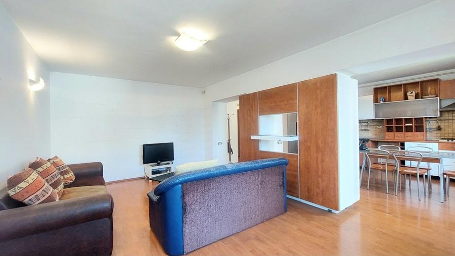 Ap. 3 camere, 90 mp, GARAJ propriu, Cernauti - bl. ANL, COMISION 0% - 11