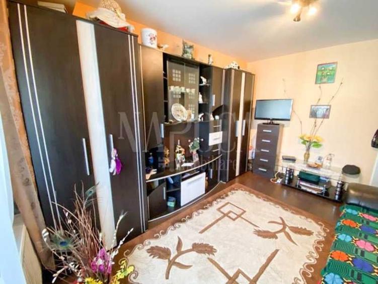 Apartament 2 camere de vanzare in Floresti - 2