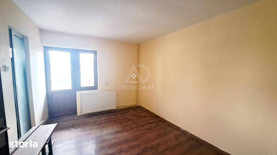 Casă cu 9 camere cu Teren 96 Mp în Central