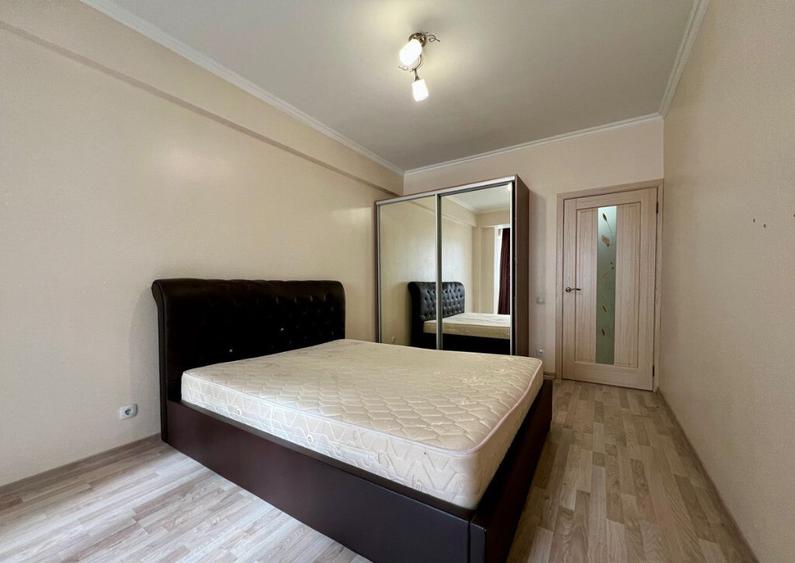 Apartament o camera Plopilor - 3