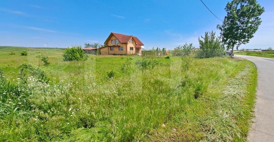 Oferta! 2000 mp teren intravilan, la strada principala, langa Pielesti! - 2