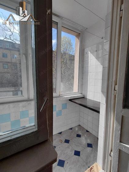 Apartament cu 2 camere semidecomandat 300 - 9