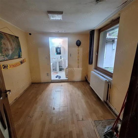 BOCSA Montana, Casa Cocheta cu curte . - 6