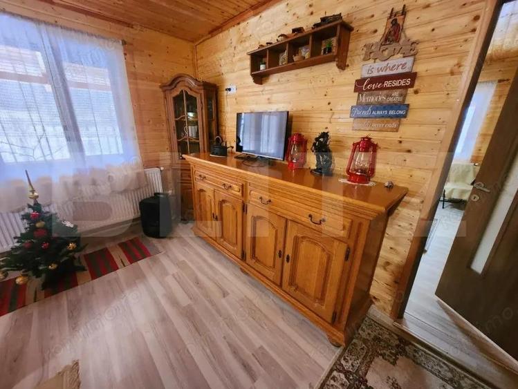 Casa de vacanta superba,cu 5 camere,300 mp utili,Valisoara - 1