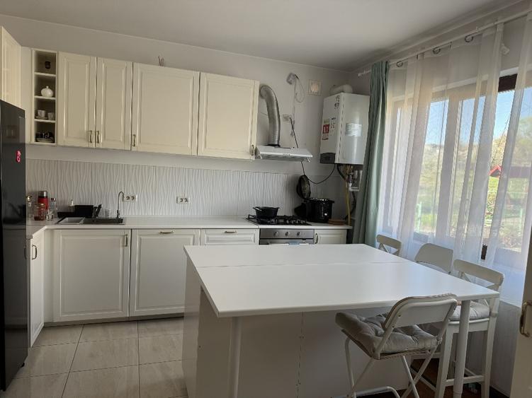 Casă 330 mp utili, aproape de centru, complet funcțională, grădină și terasă - 3