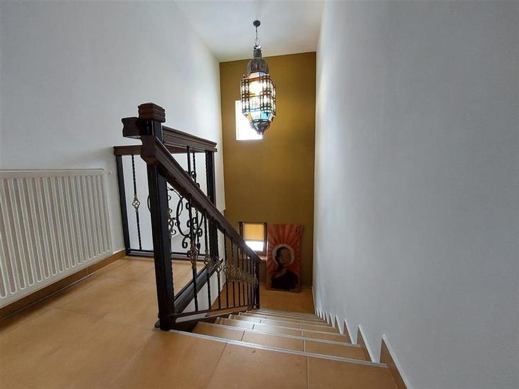 Resedinta Exclusivista Sinaia, Central - 19