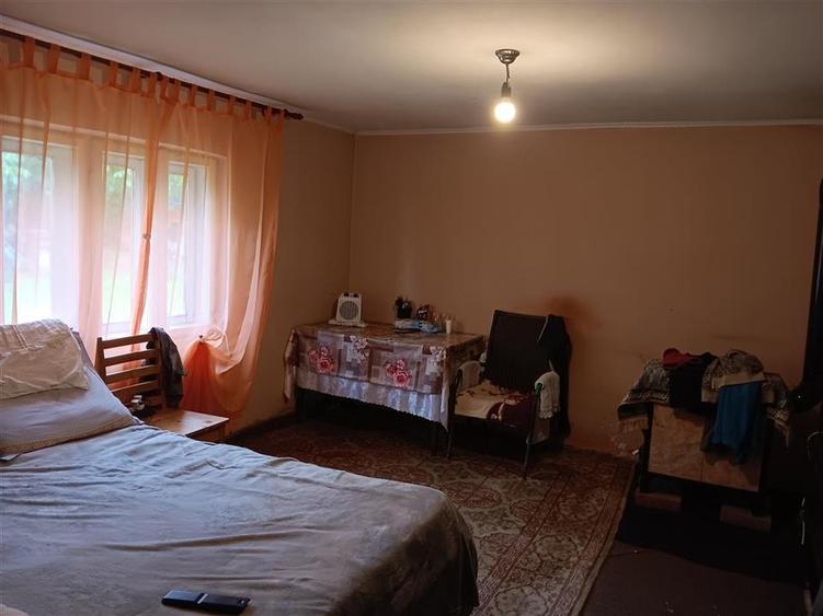 Manta Rosie  Hlincea Teren 616mp si Casa veche din caramida 81mp - 8