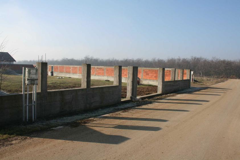 teren zona selgros damila capsunarie - 2