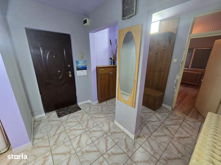 Resita, apartament 3 camere, decomandat, 86 mp, Lunca , zona Politie - 8