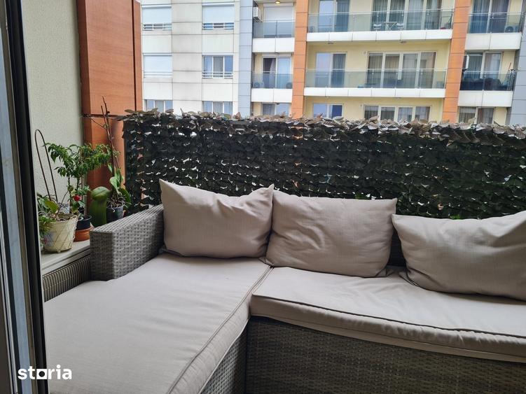 Apartament cu 3 camere decomandat în Dudești