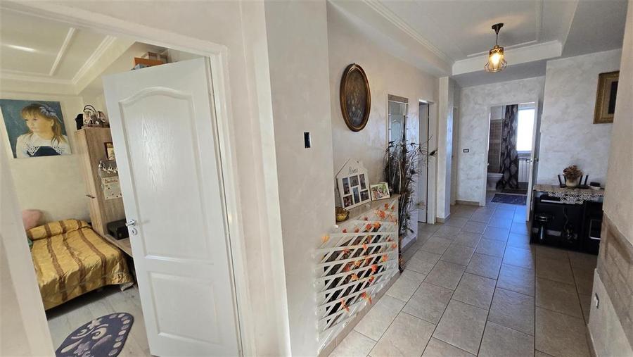 Casa si Spatiu Afacere in Rusii Manastioara - Suceava! - 1