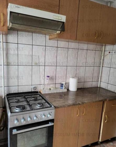 Apartament 3 camere, semidecomandat - zona Garii - 1