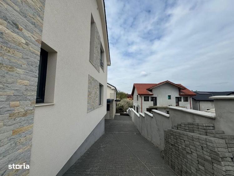 Casa 4 camere, 120 mp utili, teren, CF disponibil, zona Aerodromului D - 2
