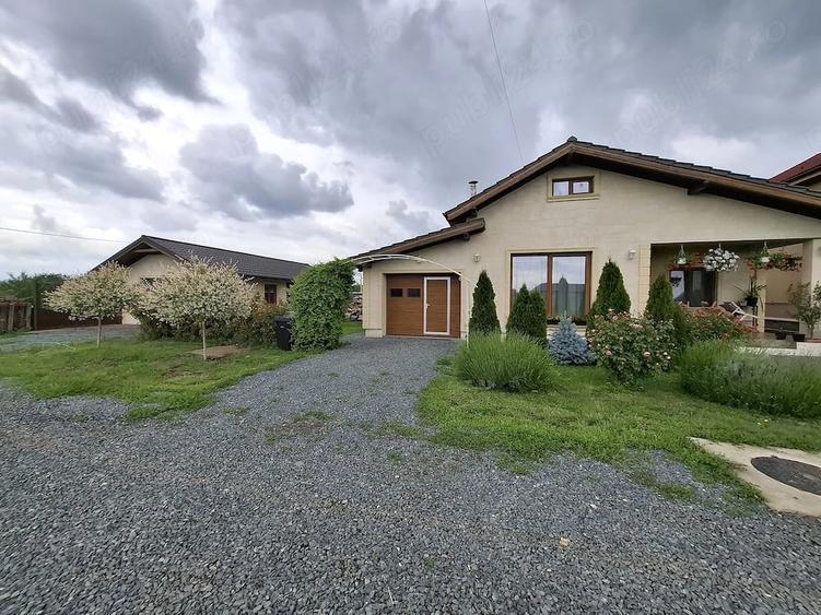 Teren de 400 mp, în Zădăreni