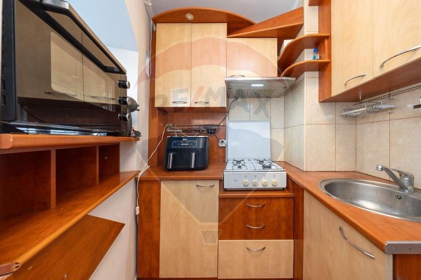 Garsonieră de vânzare mobilată și utilată Răcădău - Brașov - 4