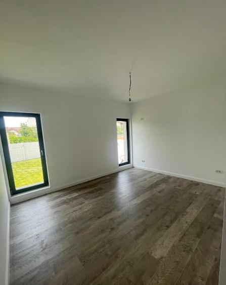 Casa de vanzare cu 4 camere|finisaje de calitate|incalzire pardoseala - 9