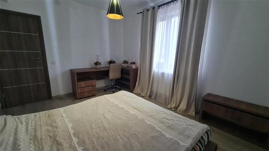 Apartament cu 2 camere si loc de parcare langa  in bloc nou - 2