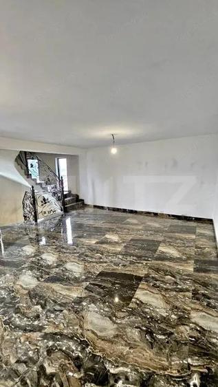 Lini?te, spa?iu ?i elegan?a casa superba langa Titu - 18