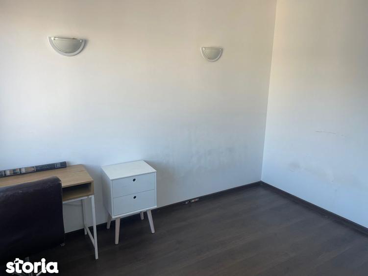 Apartament 2 camere, balcon ?i lift, Sector 4 - 13