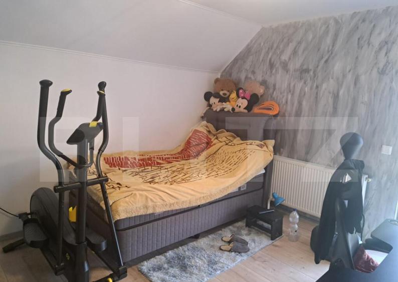 REDUCERE!! Vulcan casa de vanzare cu panorama montan? - 2