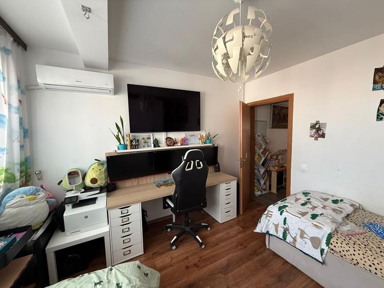 Apartament cu 3 camere si doua bai. Comision 0 - 5