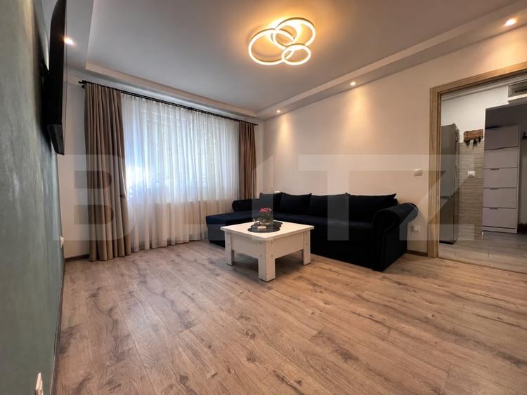 Apartament cu 3 camere semidecomandat, mobilat în Codlea
