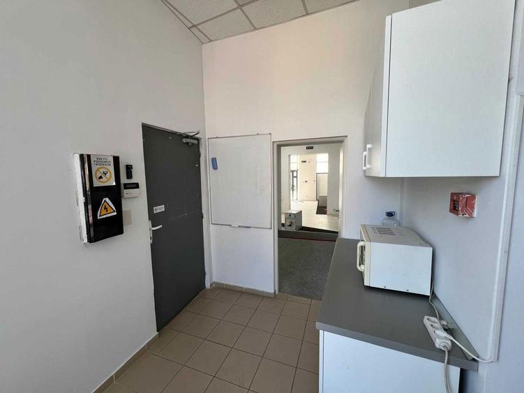 Imobil de prestigiu disponibil fosta agentie bancara BRD. - 7