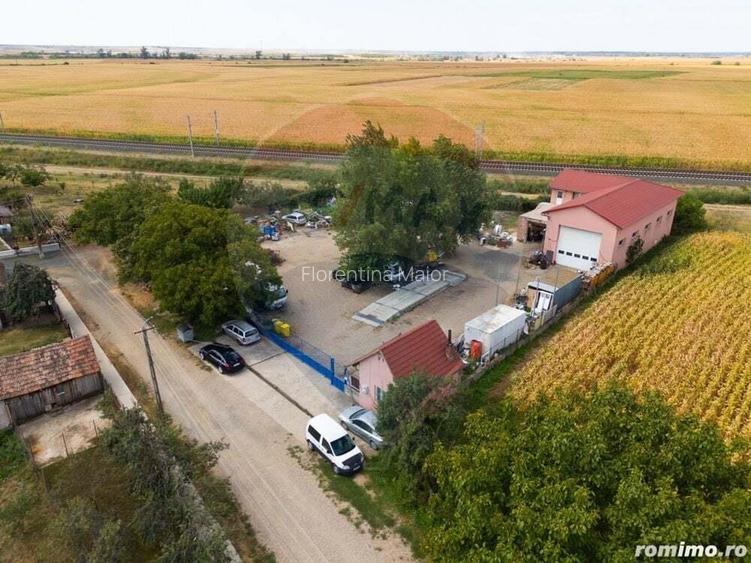 Spa?iu industrial cu potential de vanzare in Paulis,Arad