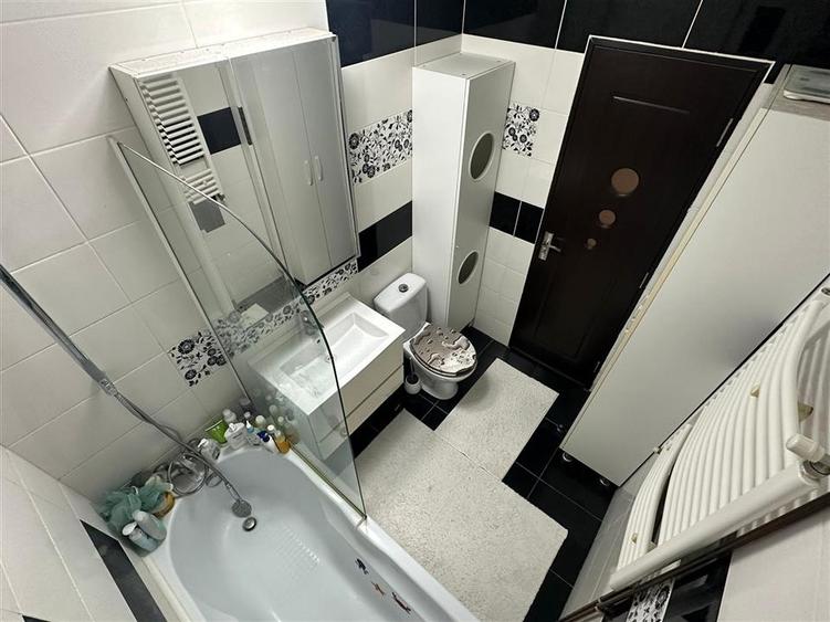 Cug - Selgros - 2 Camere Decomandat - Bloc 1985 - 9