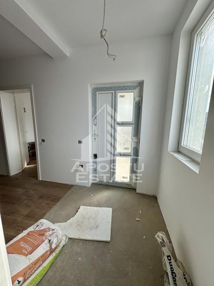 Duplex cu perete dublu 4 camere, complet finalizat la asfalt Chisoda. - 11