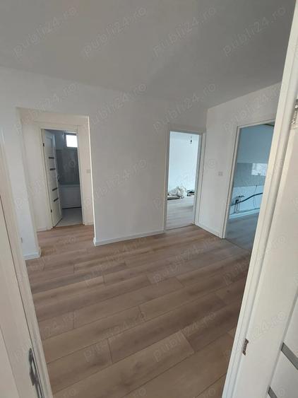 Apartament 4 camere de vanzare zona Favorit - 5