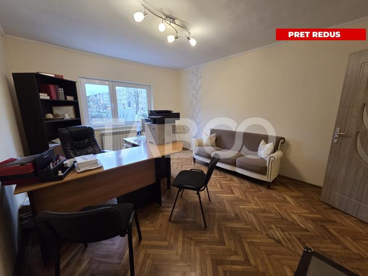 Apartament 4 camere de inchiriat Bulevardul Unirii acces din strada - 1