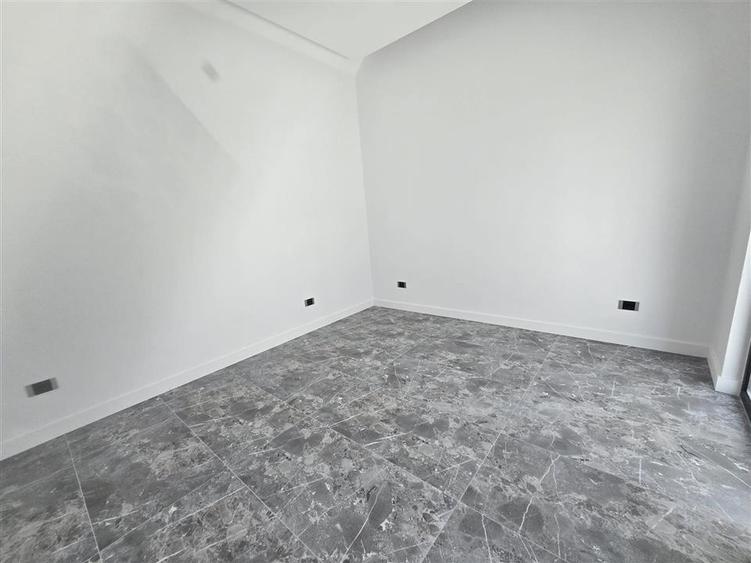 Spațiu comercial, de 190 mp, în Ultracentral