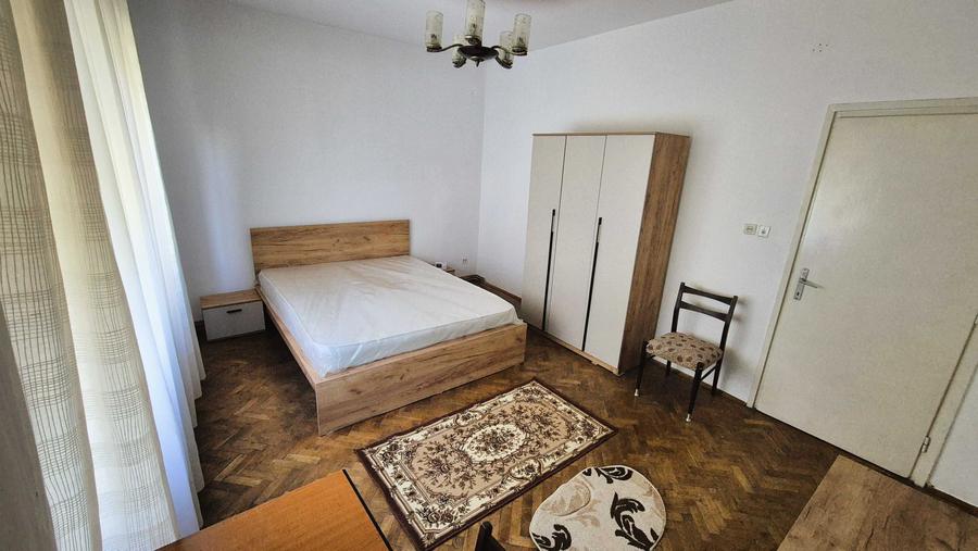 Apartament cu 2 camere decomandat în Take Ionescu