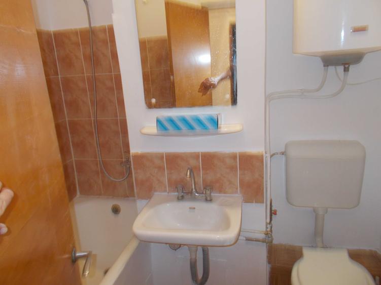 Garsonieră semidecomandată în Drumul Carului