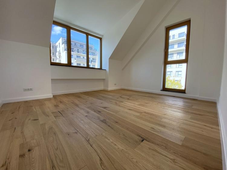 Apartament cu 4 camere semidecomandat în Domenii