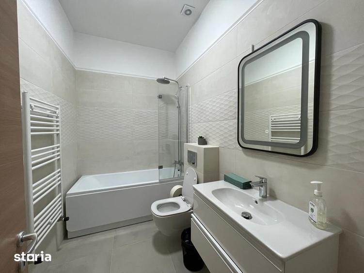 Casă cu 5 camere cu Teren 600 Mp în Plopilor