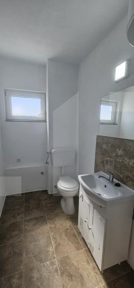 Apartament cu 3 camere decomandat în Semicentral