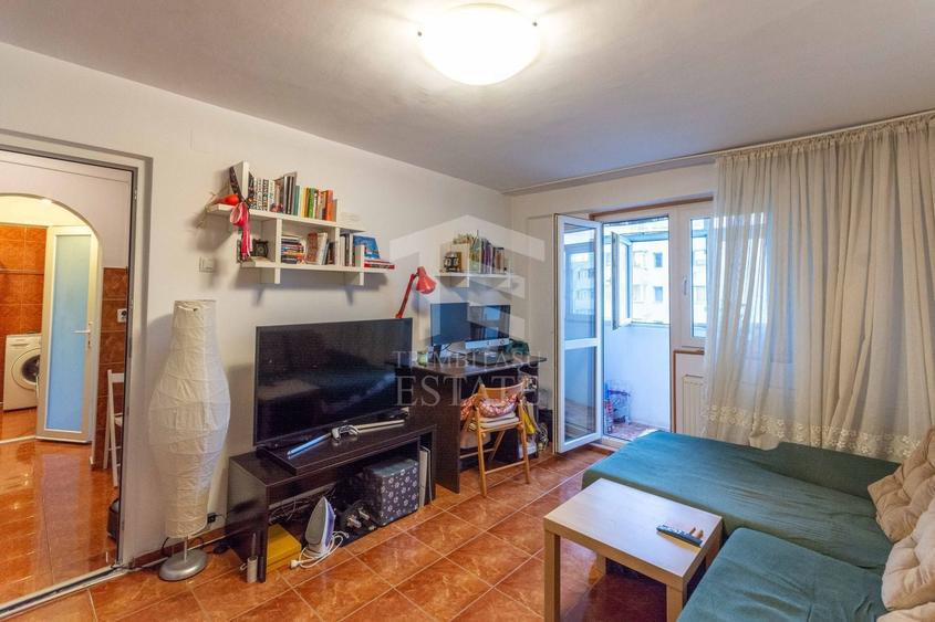 Apartament cu 2 camere decomandat, mobilat în Lacul Tei