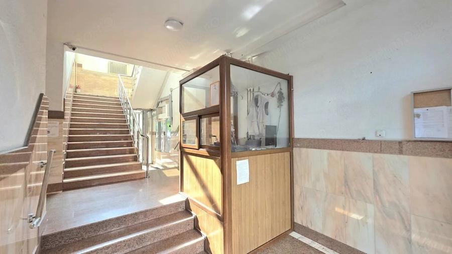 Apartament cu 4 camere decomandat în Centrul Istoric