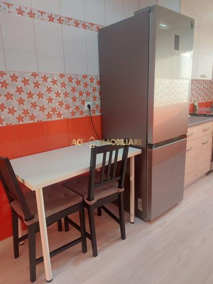 Apartament cu 2 camere semidecomandat, mobilat în Dristor