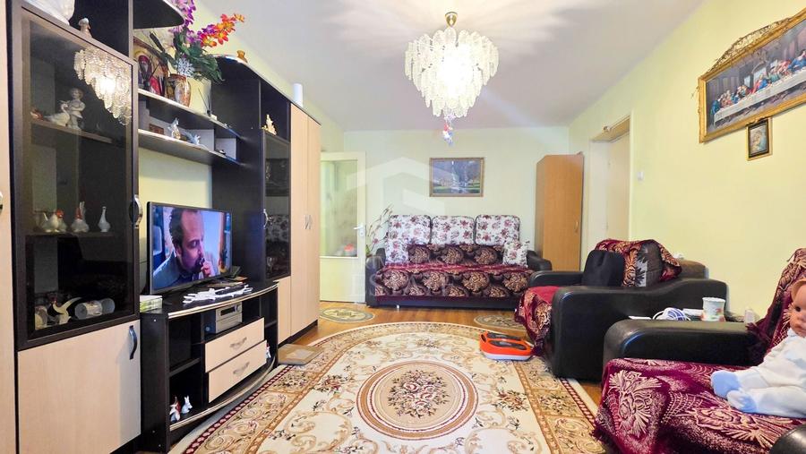 Apartament cu 2 camere semidecomandat, mobilat în Berceni