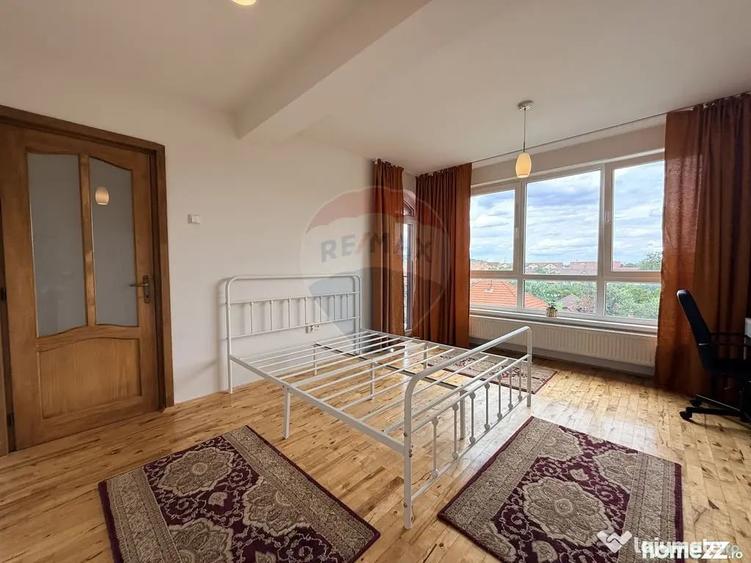 Casă cu 5 camere cu Teren 100 Mp în Florești