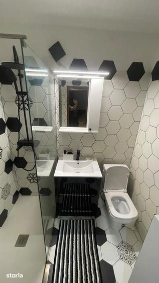 Apartament cu 3 camere decomandat în Drumul Taberei
