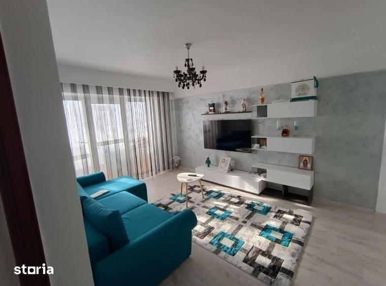 Apartament cu 3 camere decomandat în Tulucești