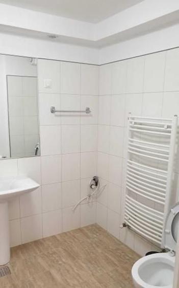 Apartament cu 2 camere semidecomandat, mobilat în Unirii