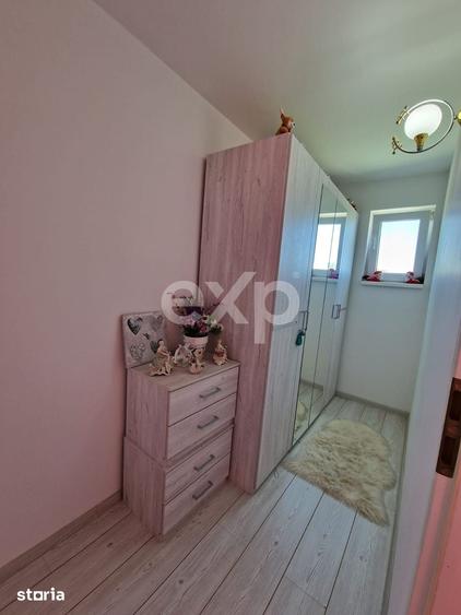 Casă cu 5 camere cu Teren 3800 Mp în Bănești